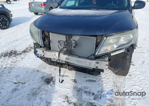 2014 Nissan Pathfinder Sv z USA, uszkodzony, nr VIN 5N1AR2MM8EC691850